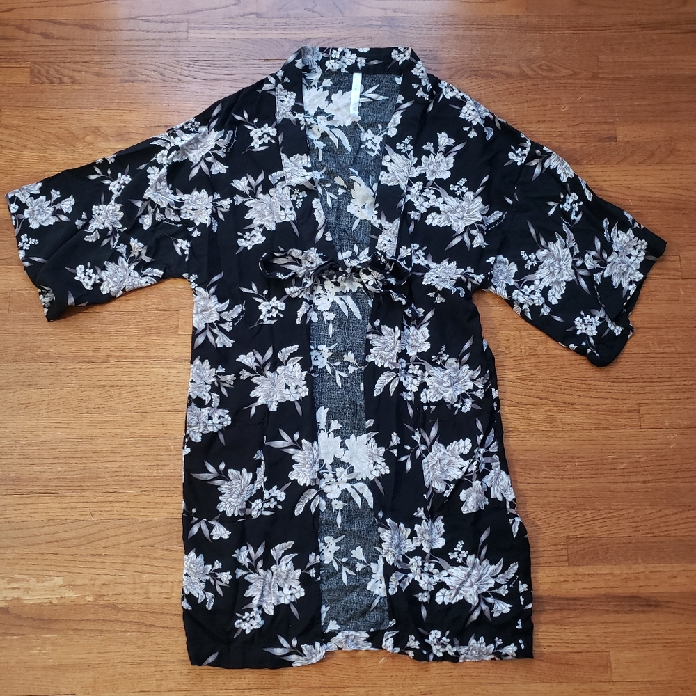 Spiritual Gangster | Kimono Sleeve Robe | Floral | OS